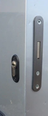 Campervan door deadlock